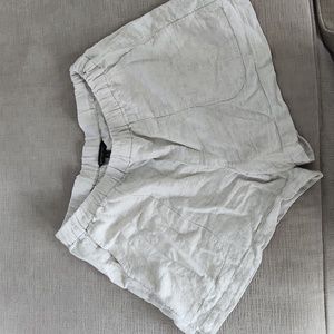 Banana Republic linen pull on shorts, khaki, size medium women's